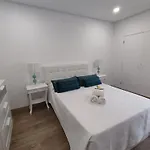 T1 Rosa Dos Ventos, A/c & Terrace - Casas & Papeis * Armação de Pêra