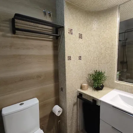 شقة T1 Rosa Dos Ventos, A/c & Terrace - Casas & Papeis *