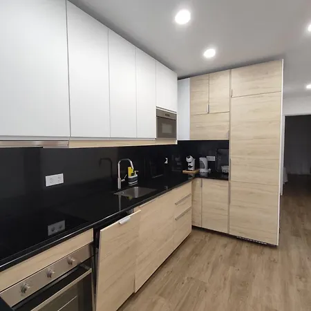 شقة T1 Rosa Dos Ventos, A/c & Terrace - Casas & Papeis