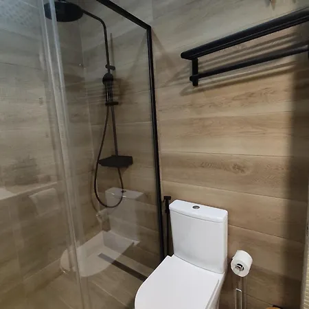 Apartamento T1 Rosa Dos Ventos, A/c & Terrace - Casas & Papeis *