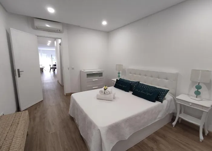 T1 Rosa Dos Ventos, A/c & Terrace - Casas & Papeis *