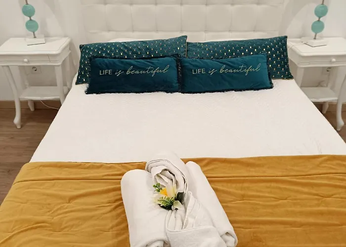 T1 Rosa Dos Ventos, A/c & Terrace - Casas & Papeis Armação de Pêra